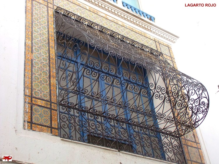 Puertas y ventanas de Túnez